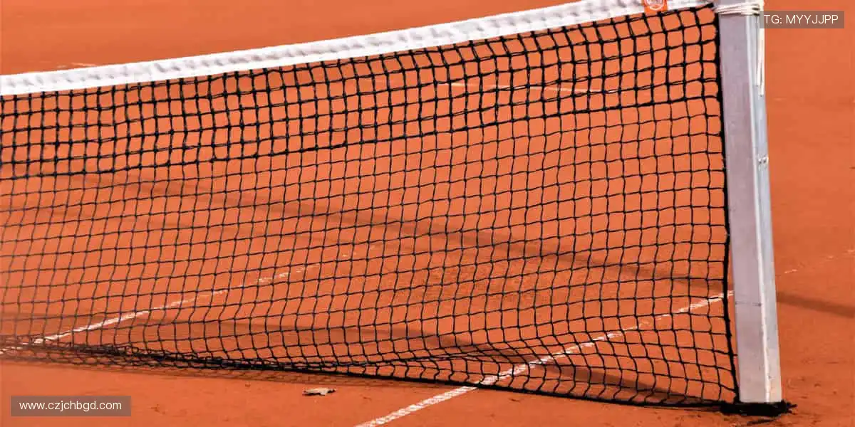 从训练场到直播间,我们与你同在!🏟️📱