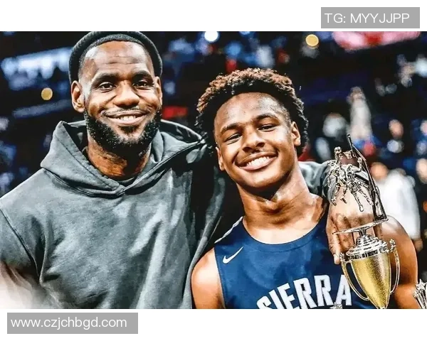 詹姆斯父子同台时刻临近布朗尼正式宣布参加NBA选秀 詹姆斯父子同台时刻临近布朗尼正式宣布参加NBA选秀