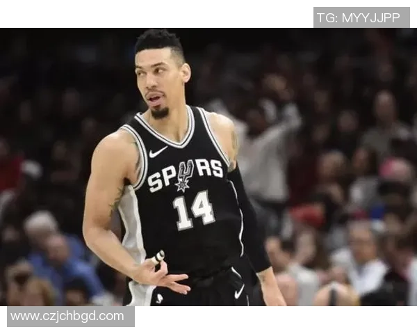 丹尼格林在马刺对阵勇士的精彩表现回顾与赛后分析