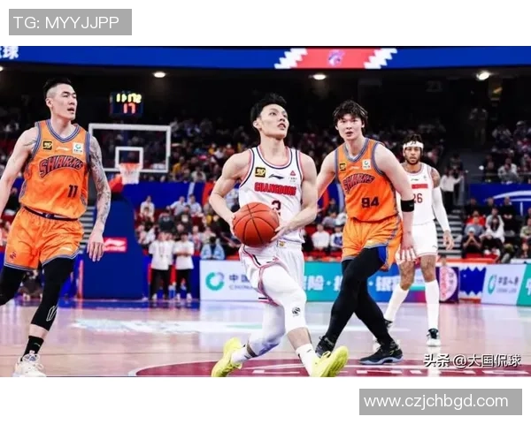 广东队与上海队CBA精彩全场回放分析与赛后点评 广东队与上海队CBA精彩全场回放分析与赛后点评