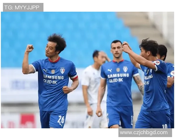 水原三星与神秘对手的激烈较量揭示足球战术的深层次博弈