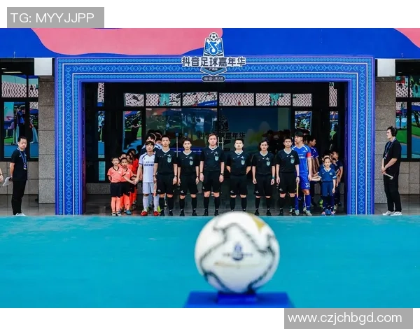 成都足球队以64分领跑大师赛积分榜展现强大实力MBA 成都足球队以64分领跑大师赛积分榜展现强大实力MBA