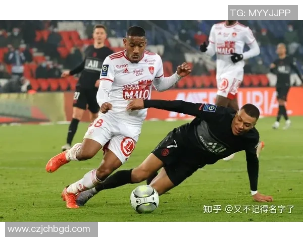 特鲁瓦与布雷斯特激战正酣谁能在法甲赛场上笑到最后