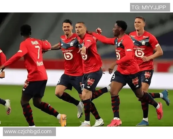 贝尔格红星主场迎战利物浦双方争夺小组出线关键战役